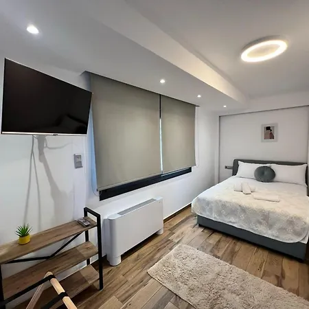 빌라 Elegant And Stylish With Pool